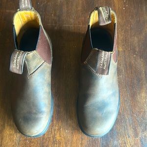 Blundstone Chelsea boots